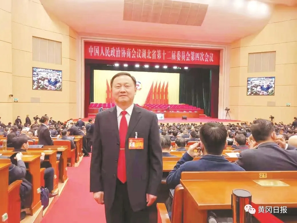 徐鼎荣.webp.jpg